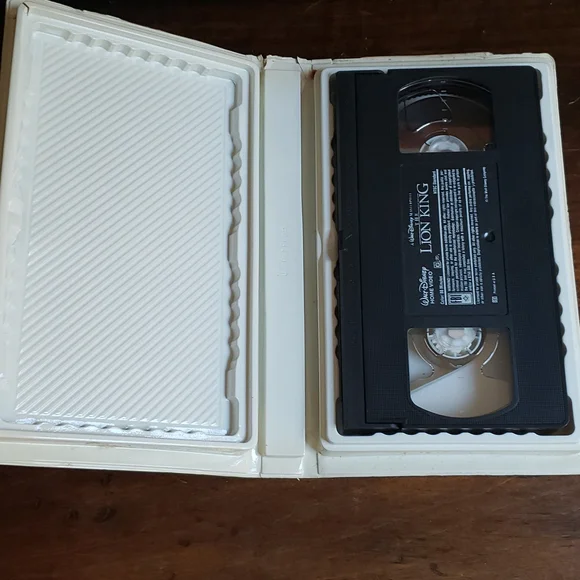 Disney's The Lion King - Picture 3 of 3